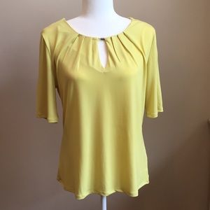 NWT 3/4 Sleeve blouse with peekaboo neckline